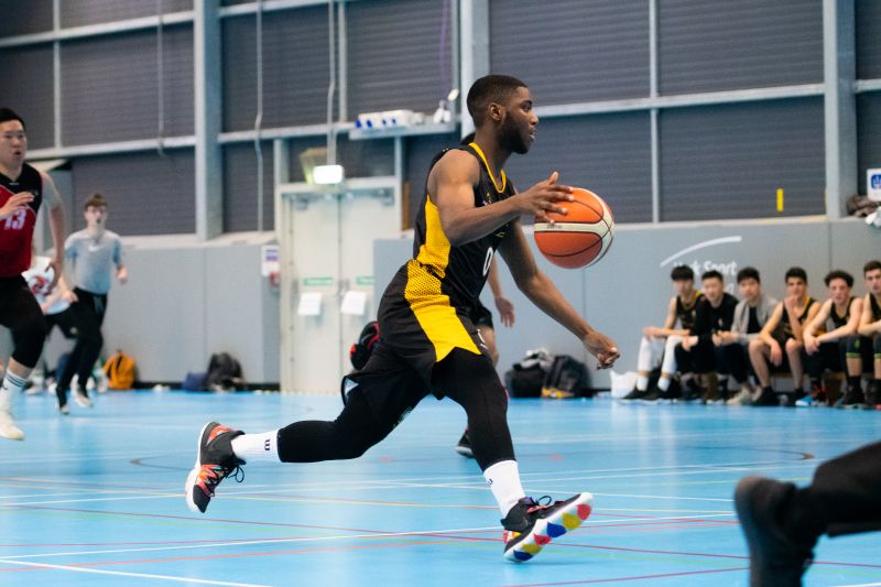 哈兰德等均 哈兰德等均